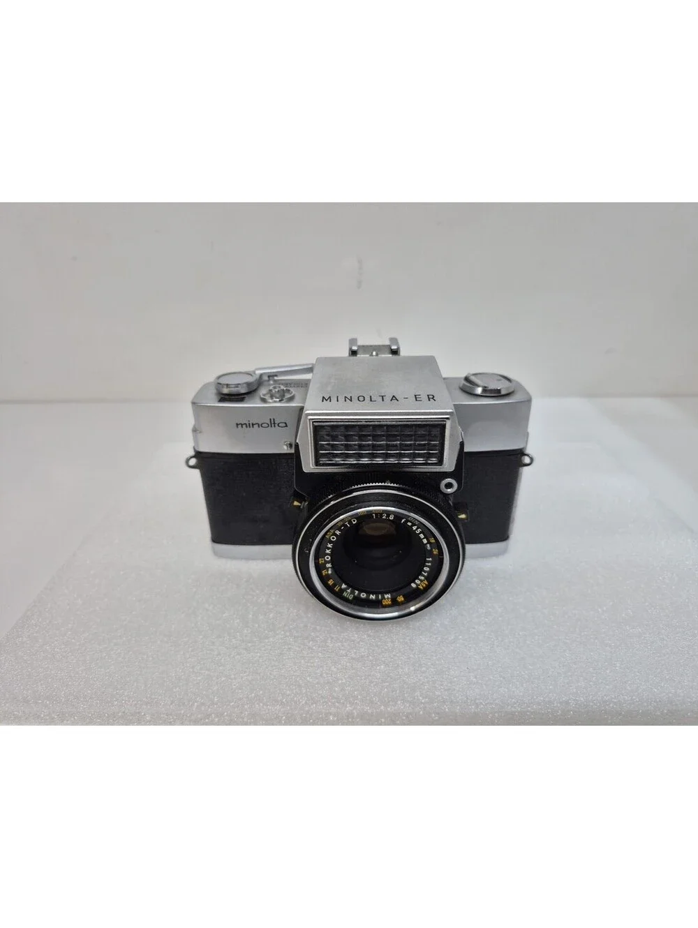 Vintage  1962 Minolta ER Camera  Rokkor-TD Lens 45mm f2.8 & Case - Tested!